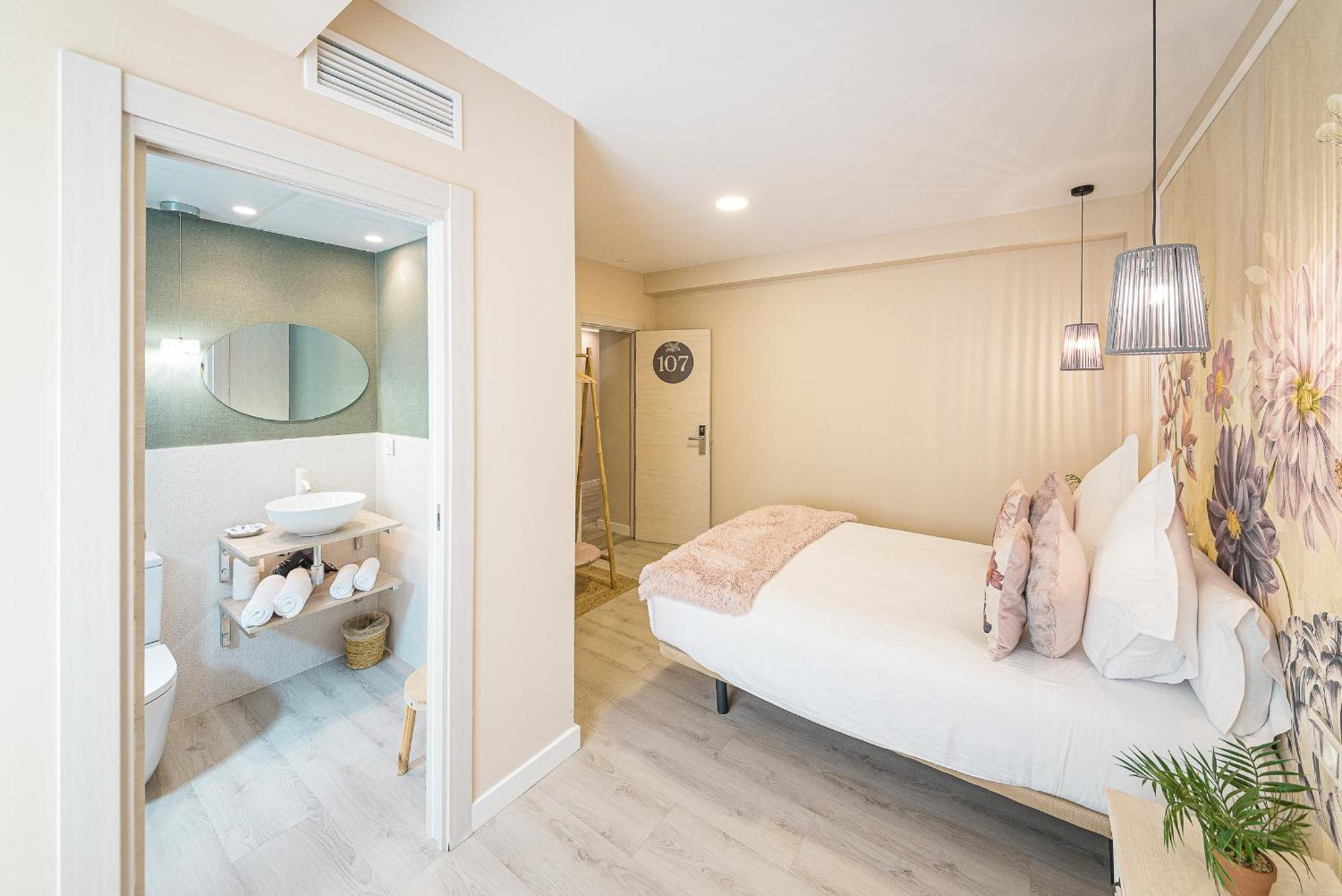 Hostal Plaza Boutique (Adults Only) 萨拉戈萨 外观 照片