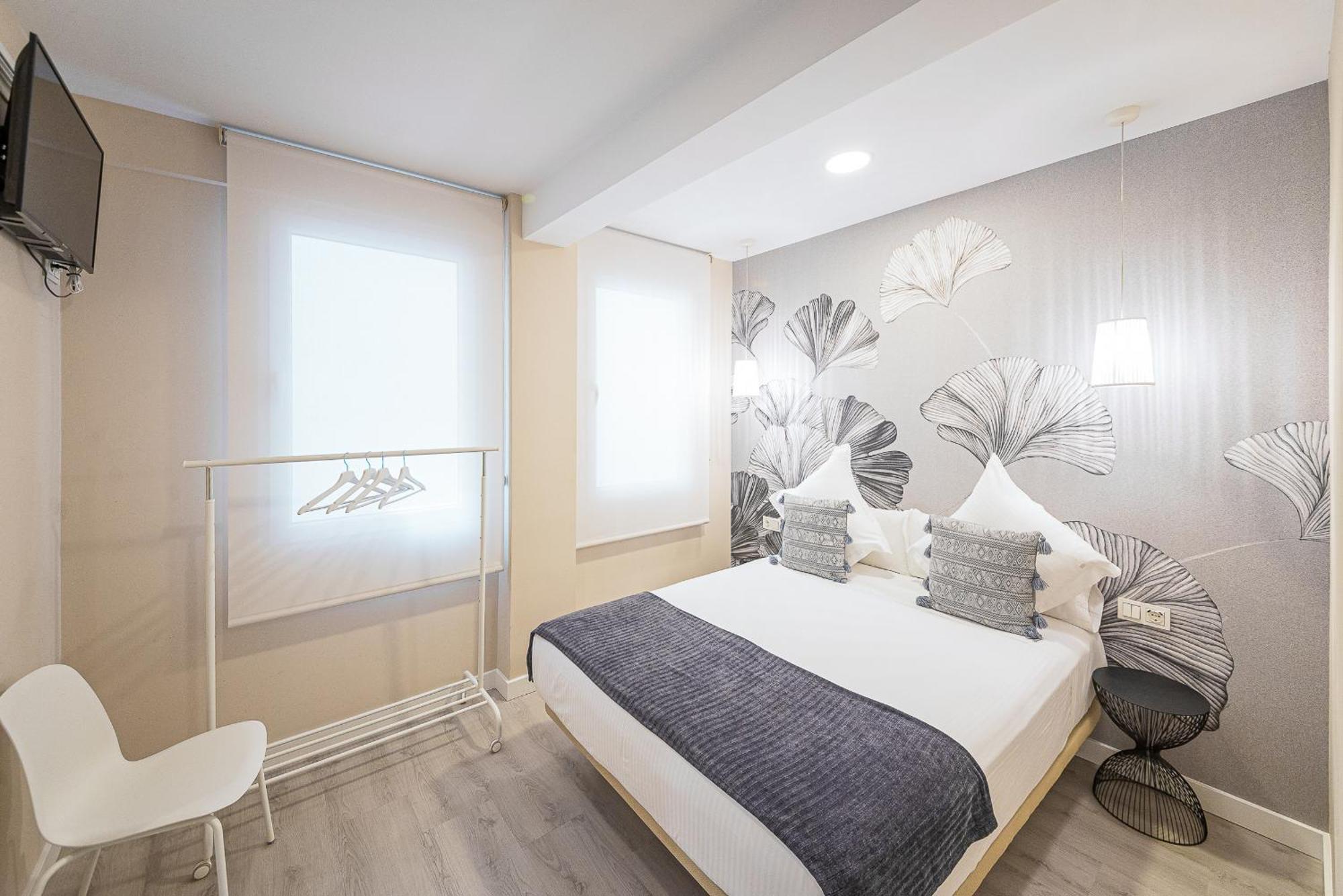 Hostal Plaza Boutique (Adults Only) 萨拉戈萨 外观 照片