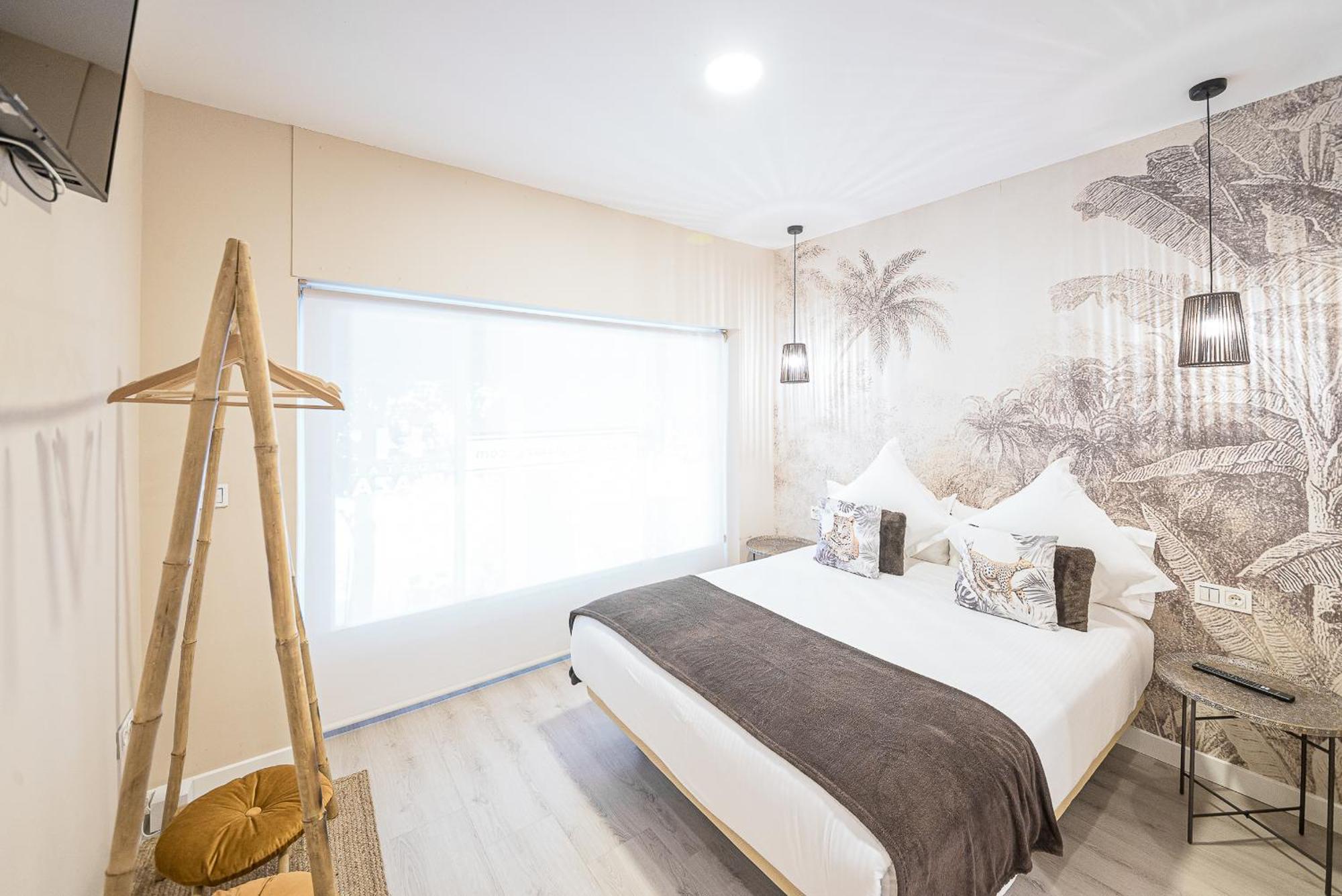 Hostal Plaza Boutique (Adults Only) 萨拉戈萨 外观 照片