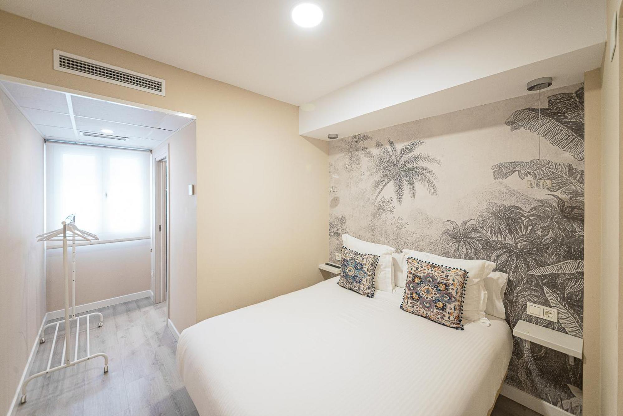 Hostal Plaza Boutique (Adults Only) 萨拉戈萨 外观 照片